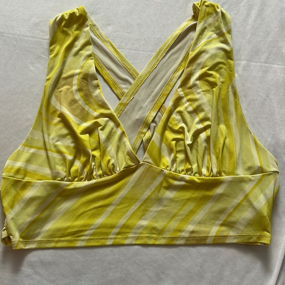 Urban Outfitters crop top